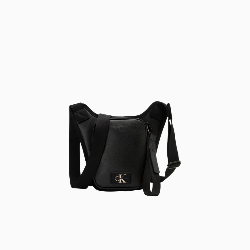 

Сумка мужская Calvin Klein Jeans классическая, черный