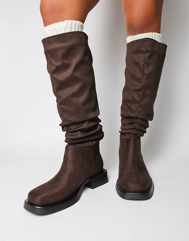 Ботильоны на каблуке с рюшами от SIMMI Shoes Amrose из коричневой замши — фото 4