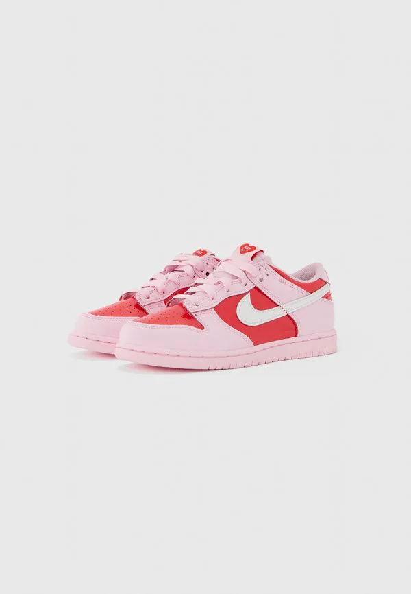 Унисекс кроссовки dunk low Nike Sportswear, Pink Foam/Summit White/Light Crimson — фото 2