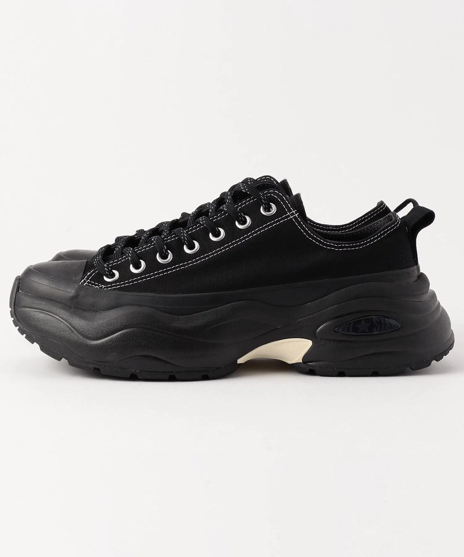 Мужские кроссовки CONVERSE SURGETRAINER OX из канваса бежевые — фото 3