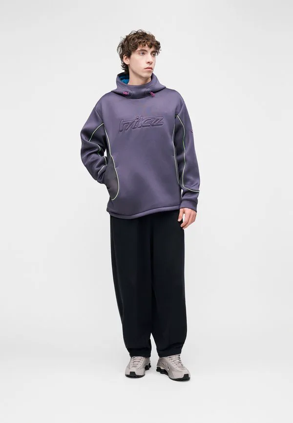 Толстовка с пузырьками Nike Sportswear, Dark Raisin/Brilliant Blue/Voltage Green/Vivid Purple — фото 3