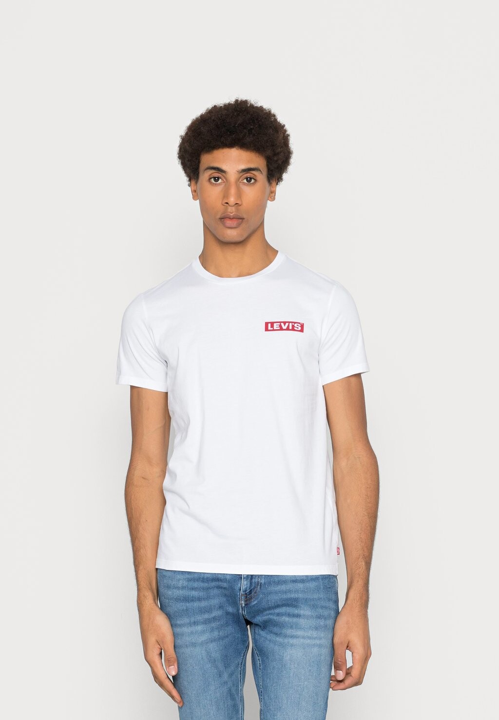 базовая футболка Crewneck Graphic 2 Pack Levi's, цвет babytab white/dress blues — фото 4