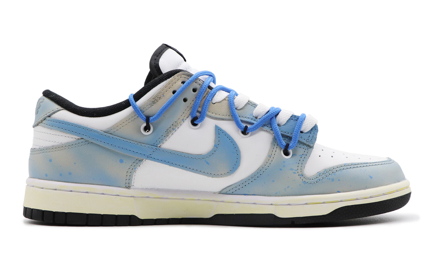 

Кроссовки Nike Dunk Skateboard Shoes Women's Low-Top Blue Black/White