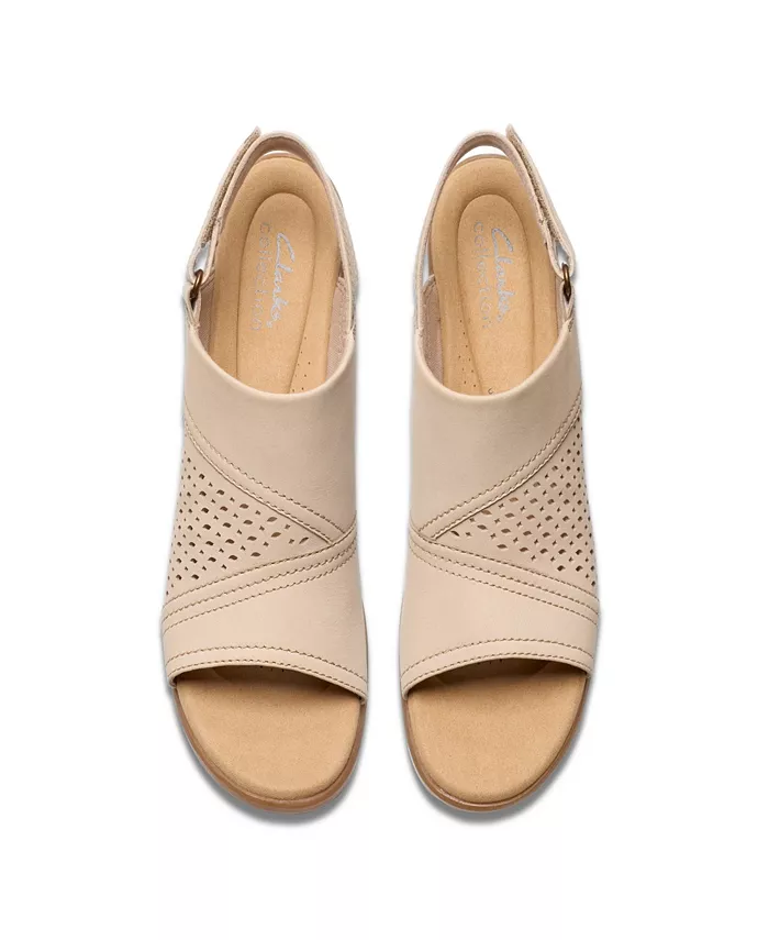 Коллекция Emily2 Сандалии на блоке Mist с каблуком Clarks, коричневый/бежевый — фото 4