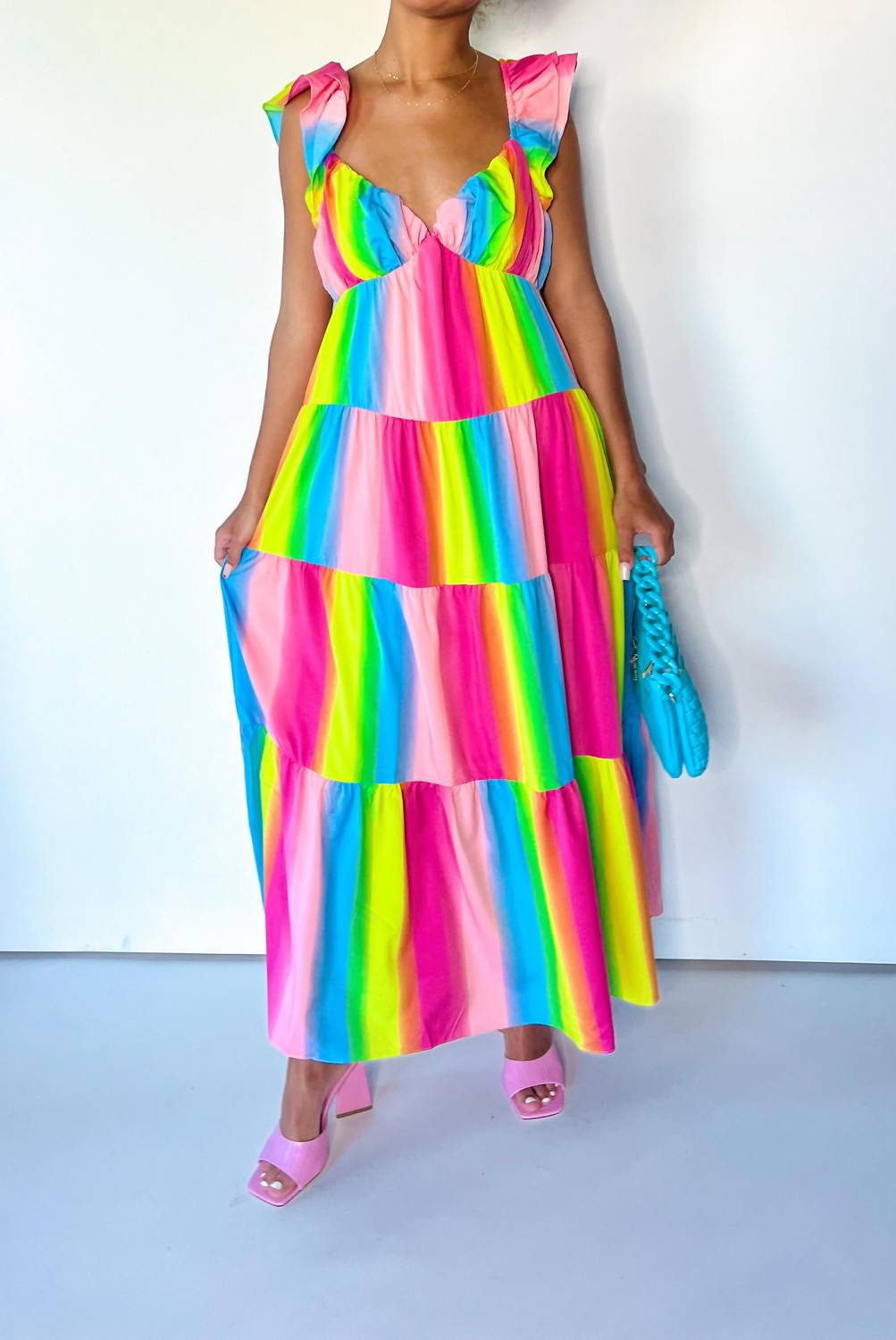 

Платье макси Ombre в радужном цвете 2.7 AUGUST APPAREL, цвет rainbow