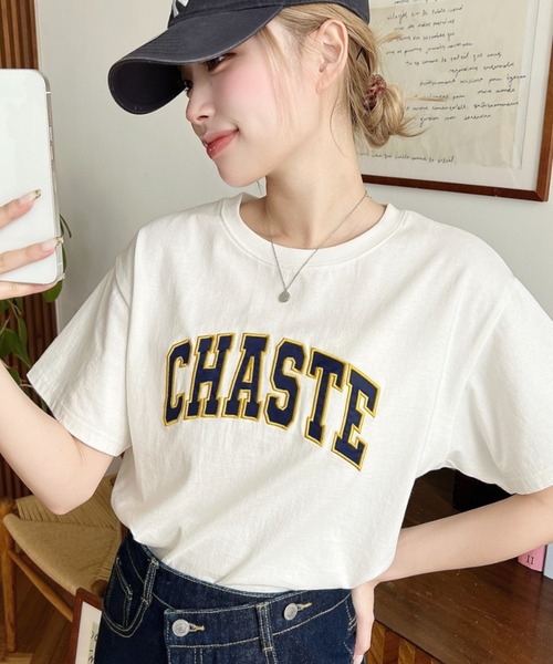 

Футболка с коротким рукавом, вышитый логотип Moment+, кремовый