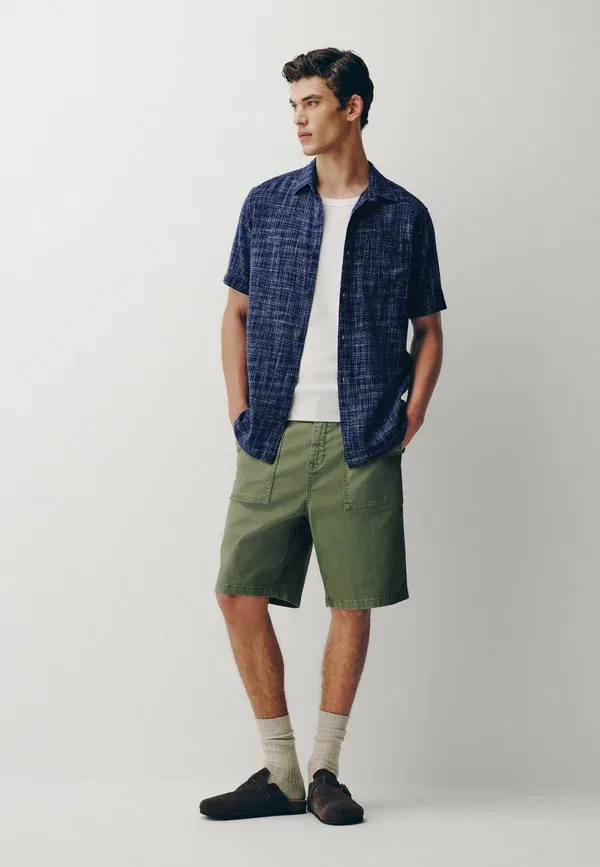 Шорты Next Regular fit garment dyed fatigue jort shorts, цвет шалфейно-зеленый
