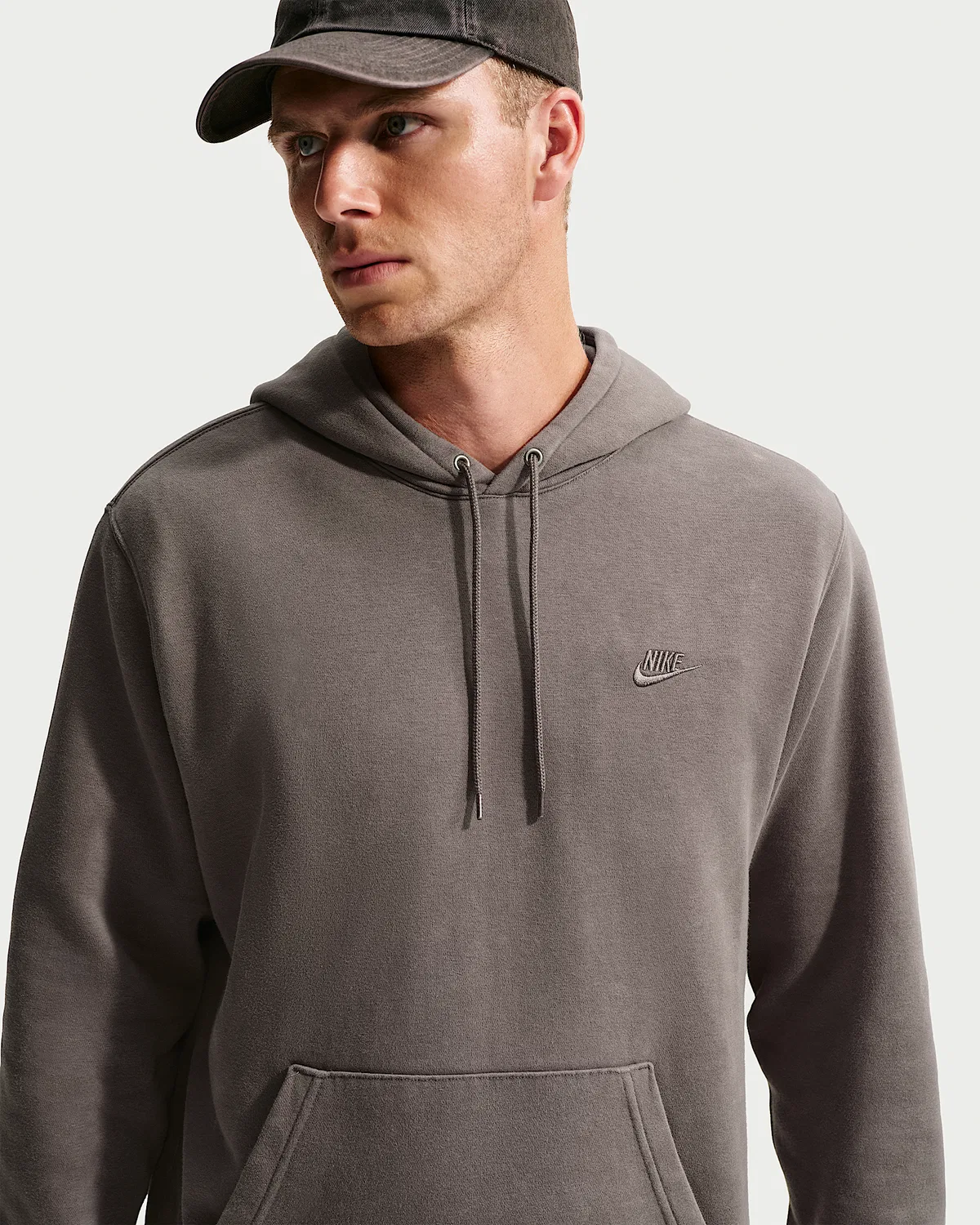 Мужская флисовая худи Nike Sportswear Club с эффектом состаривания, Cave Stone/Cave Stone — фото 3