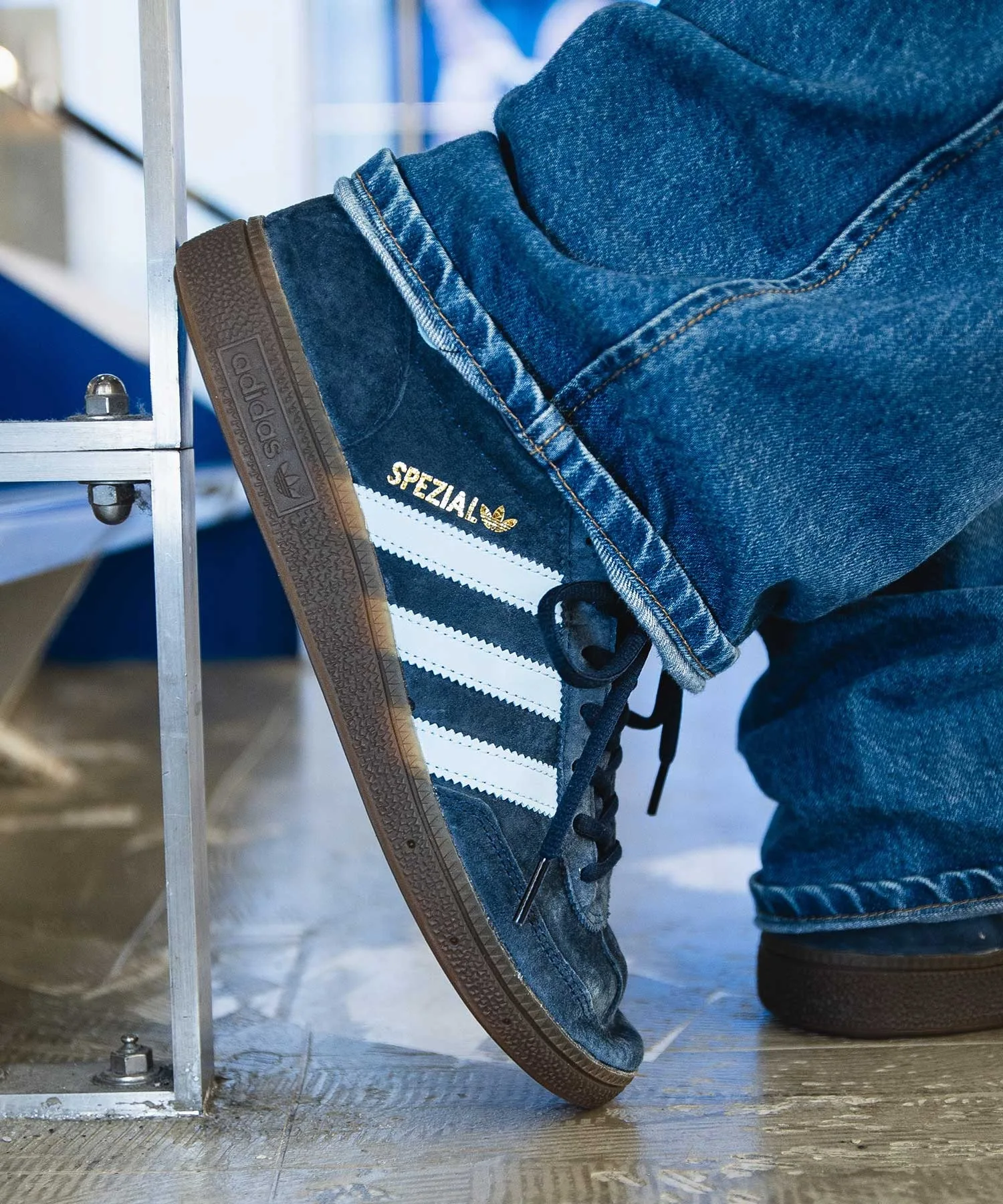 Кроссовки с мягкой подошвой HANDBALL SPEZIAL adidas navy
