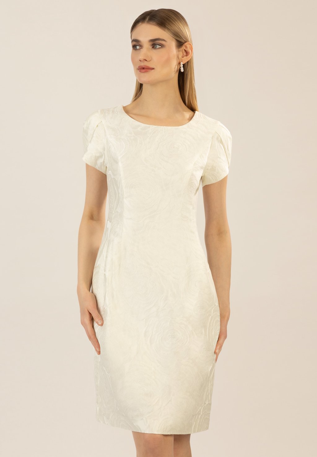

Коктейльное/вечернее платье KURZES JACQUARD Apart, белый