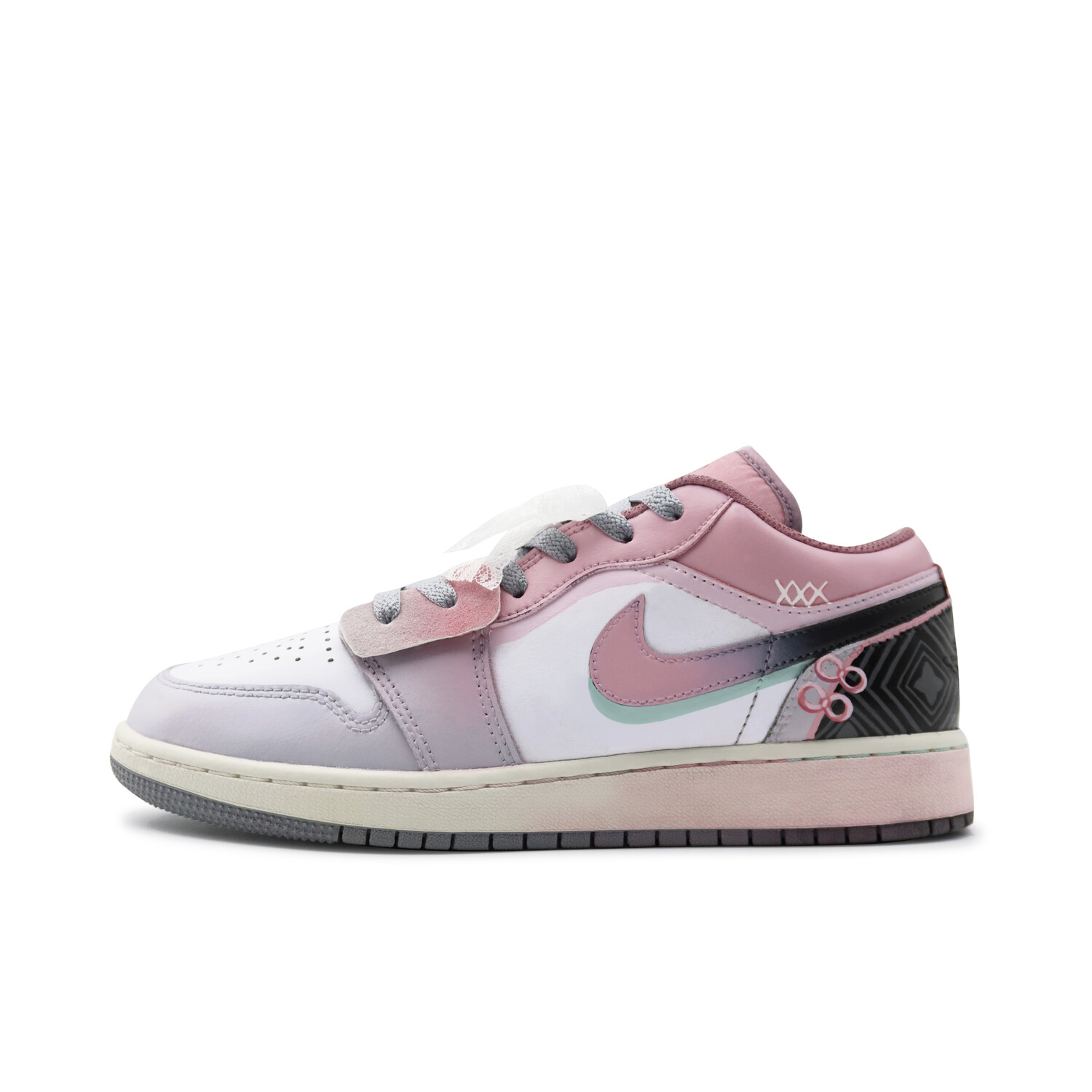

Кроссовки Air Jordan 1 Vintage Basketball Shoes Women's Low-top Black/white/beige/pink, черный/розовый