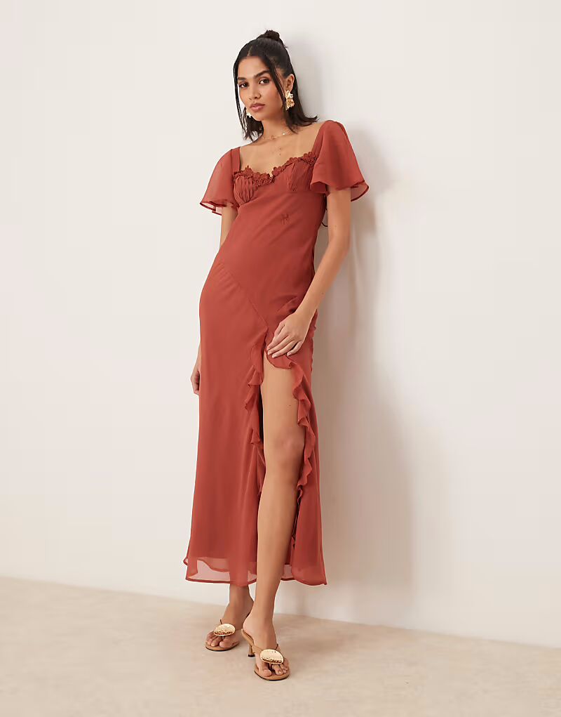 

Платье мидакси с открытыми плечами и кружевной отделкой ASOS DESIGN цвета ржавчины