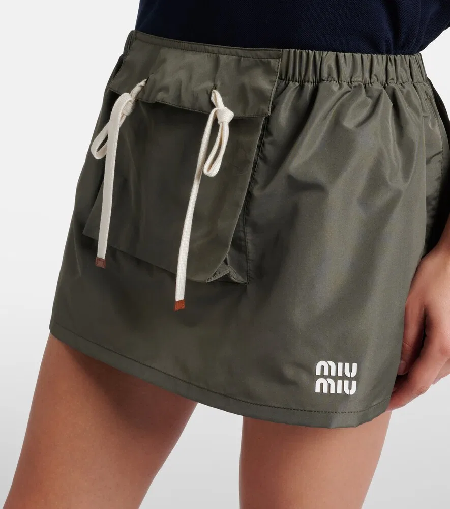Техническая мини-юбка Miu Miu, зеленый — фото 3