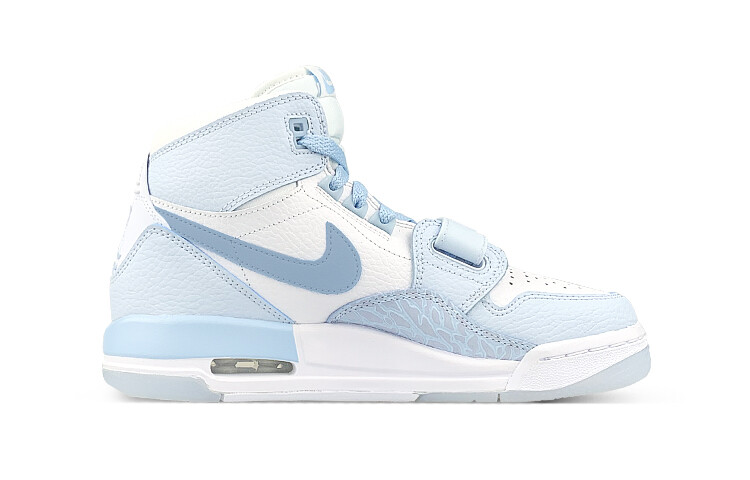 

Женские баскетбольные кроссовки Jordan Legacy 312 Vintage, White