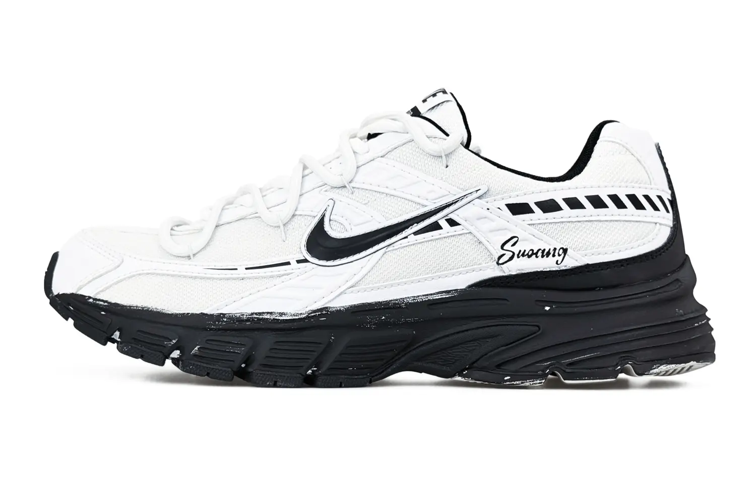 

Кроссовки Casual Running Unisex низкие Initiator Cushioning Abrasion Resistant Coverage Nike, белый horse gallops through the gap