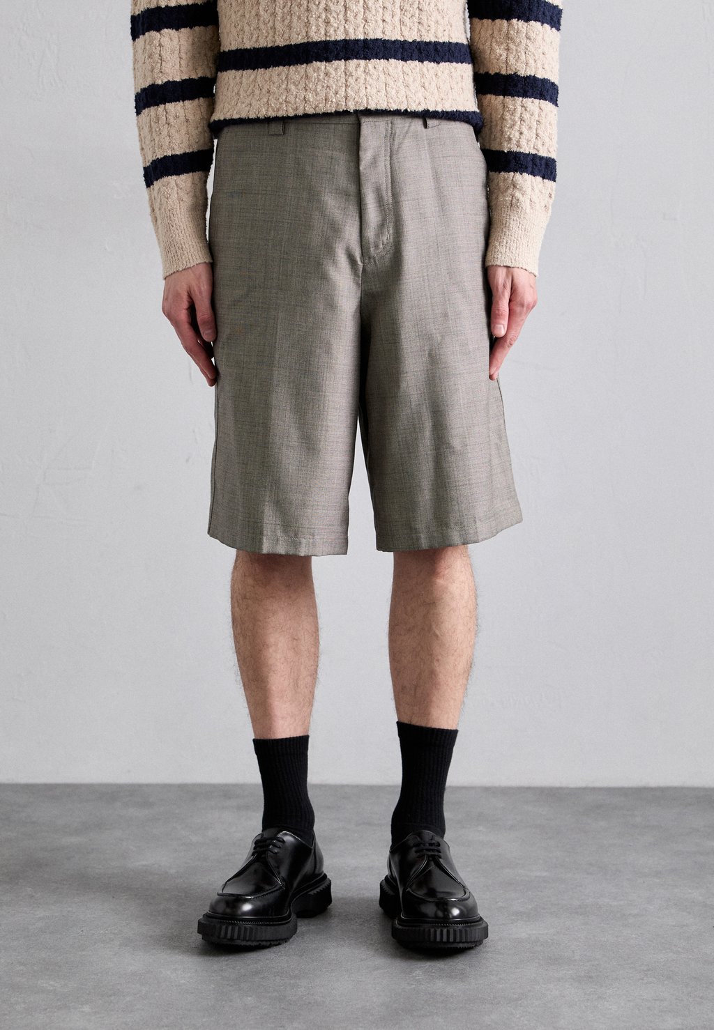 

Шорты Filippa K, бежевый