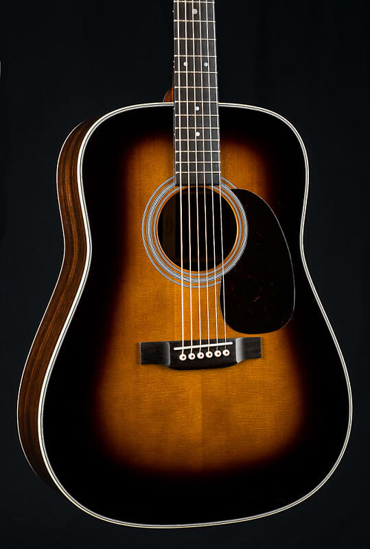 

Акустическая гитара Martin D-28 Sunburst Sitka Spruce and Indian Rosewood NEW