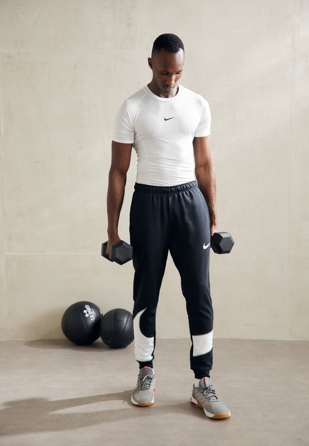 Спортивная футболка Nike, белая/черная — фото 2