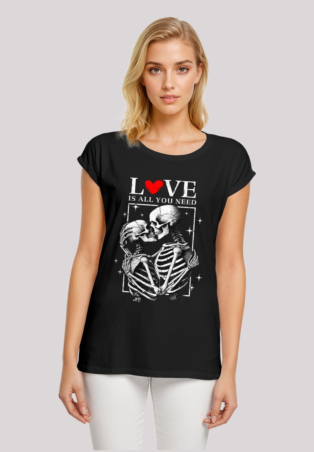 

Футболка с принтом LOVE IS ALL YOU NEED F4NT4STIC, черный