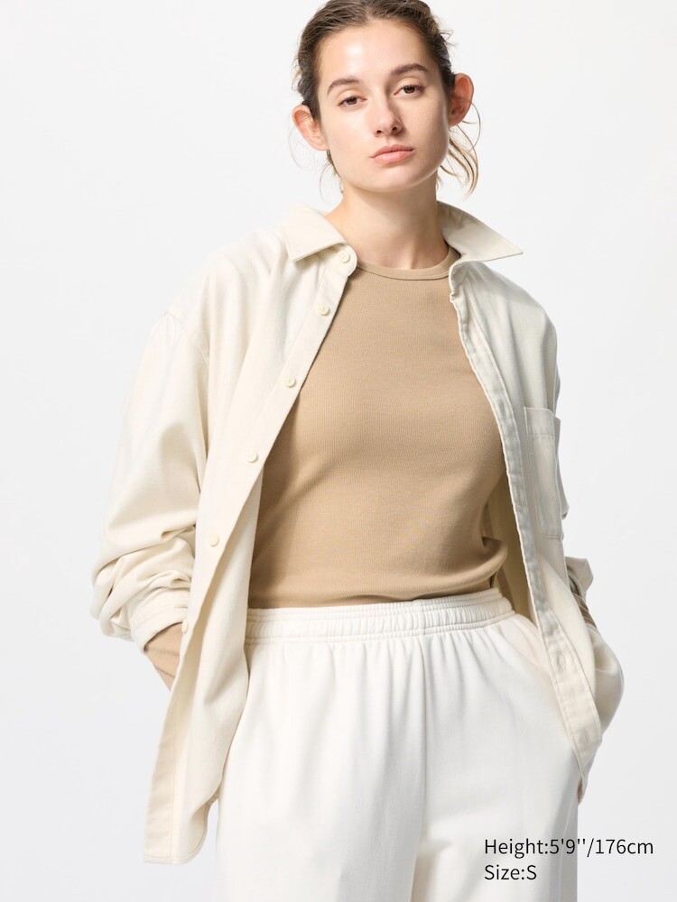 

Лонгслив женский Uniqlo, цвет 32 бежевый