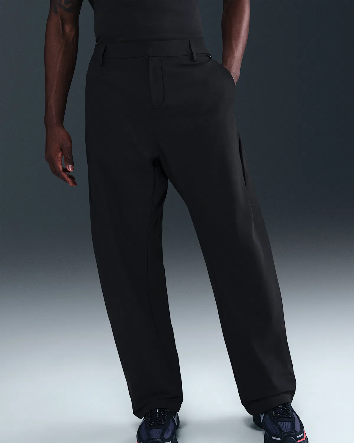 Мужские свободные брюки Nike 24.7 PerfectStretch Dri-FIT UV Utility, Black/Dark Smoke Grey — фото 2