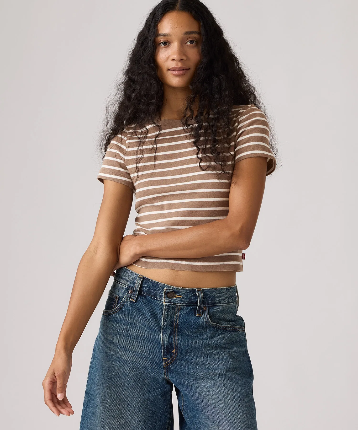 Женская футболка Levi's Essential Sporty — фото 3