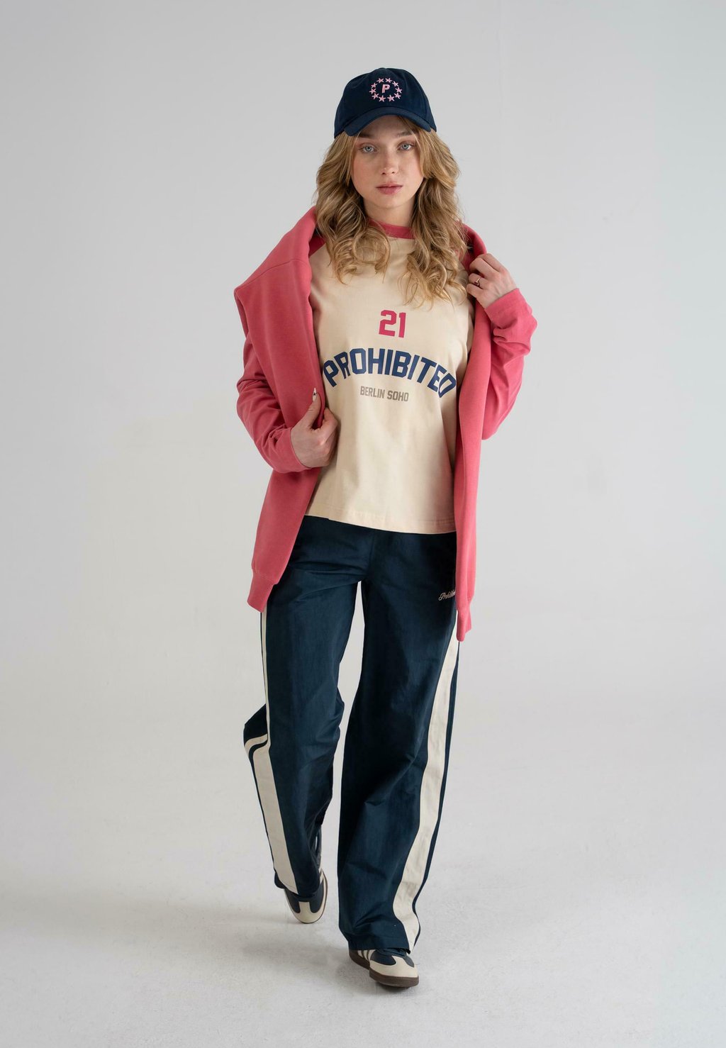 

Лонгслив LONGSLEEVE PROHIBITED, красный