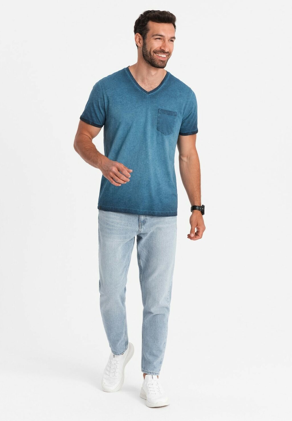 

Базовая футболка V-NECK WITH POCKET Ombre, темно-синий