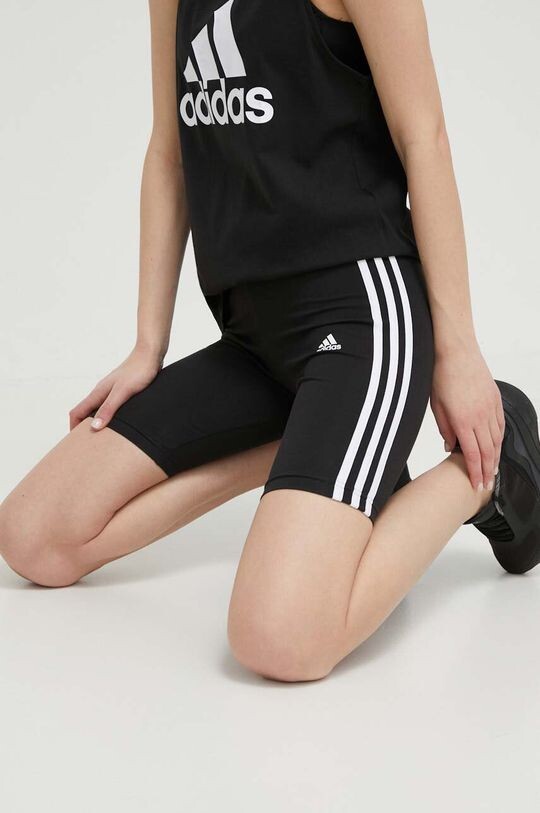 

Шорты adidas, черный