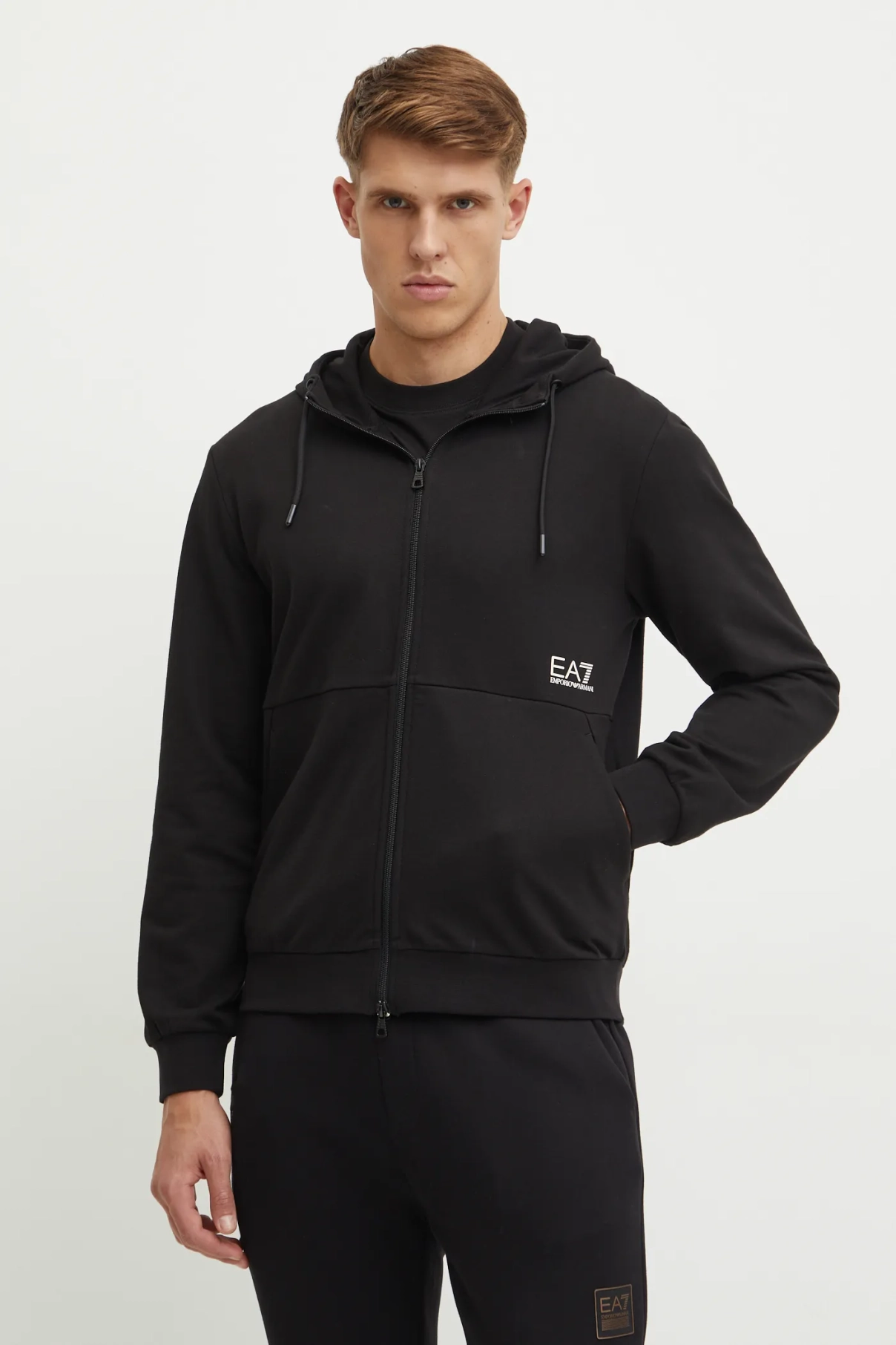 

Хлопковая толстовка EA7 Emporio Armani, черный