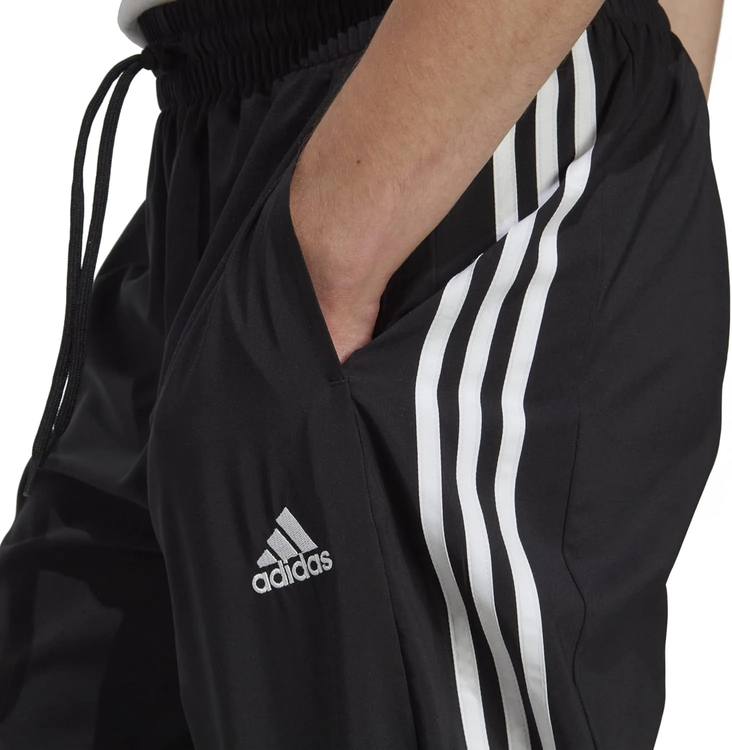 Мужские брюки Adidas Aeroready Essentials Woven 3-Stripes Tapered Pants — фото 3