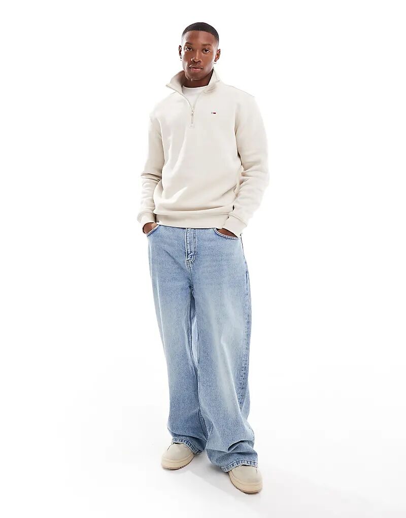 

Флисовый джемпер с застежкой-молнией 1/4 цвета «кремовый» Tommy Jeans