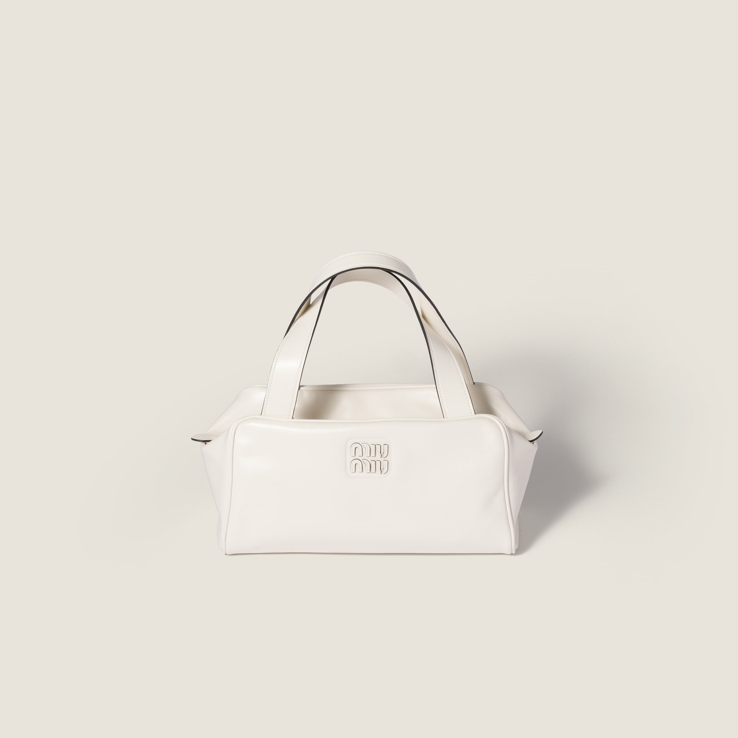 

Кожаная сумка с короткими ручками MIU MIU, белый