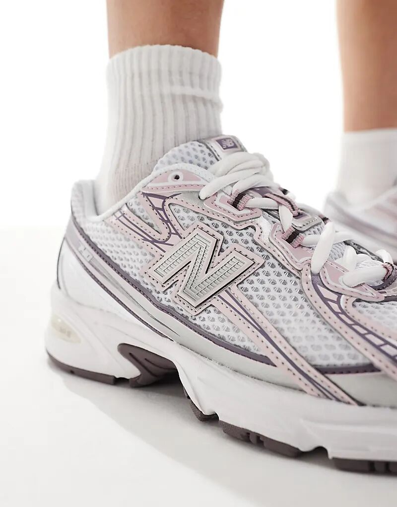 Кроссовки New Balance 740 серебристо-розового цвета — фото 3