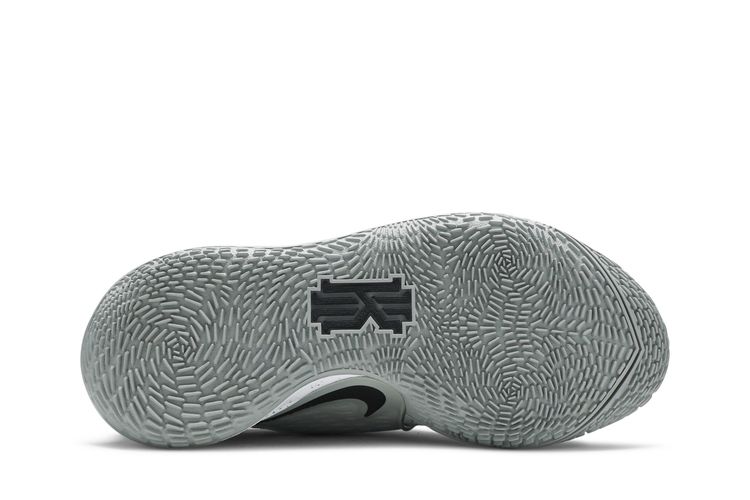 Кроссовки Kyrie Low 2 TB 'Wolf Grey', серый — фото 4