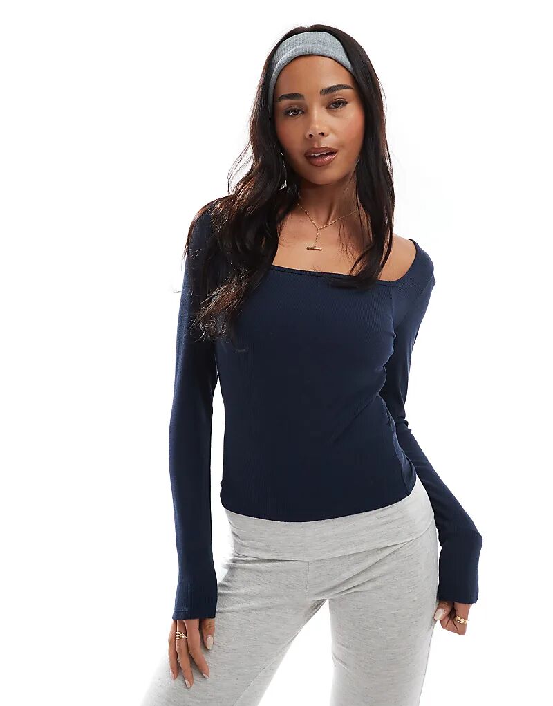 

Топ с длинными рукавами и квадратным вырезом темно-синего цвета Hollister