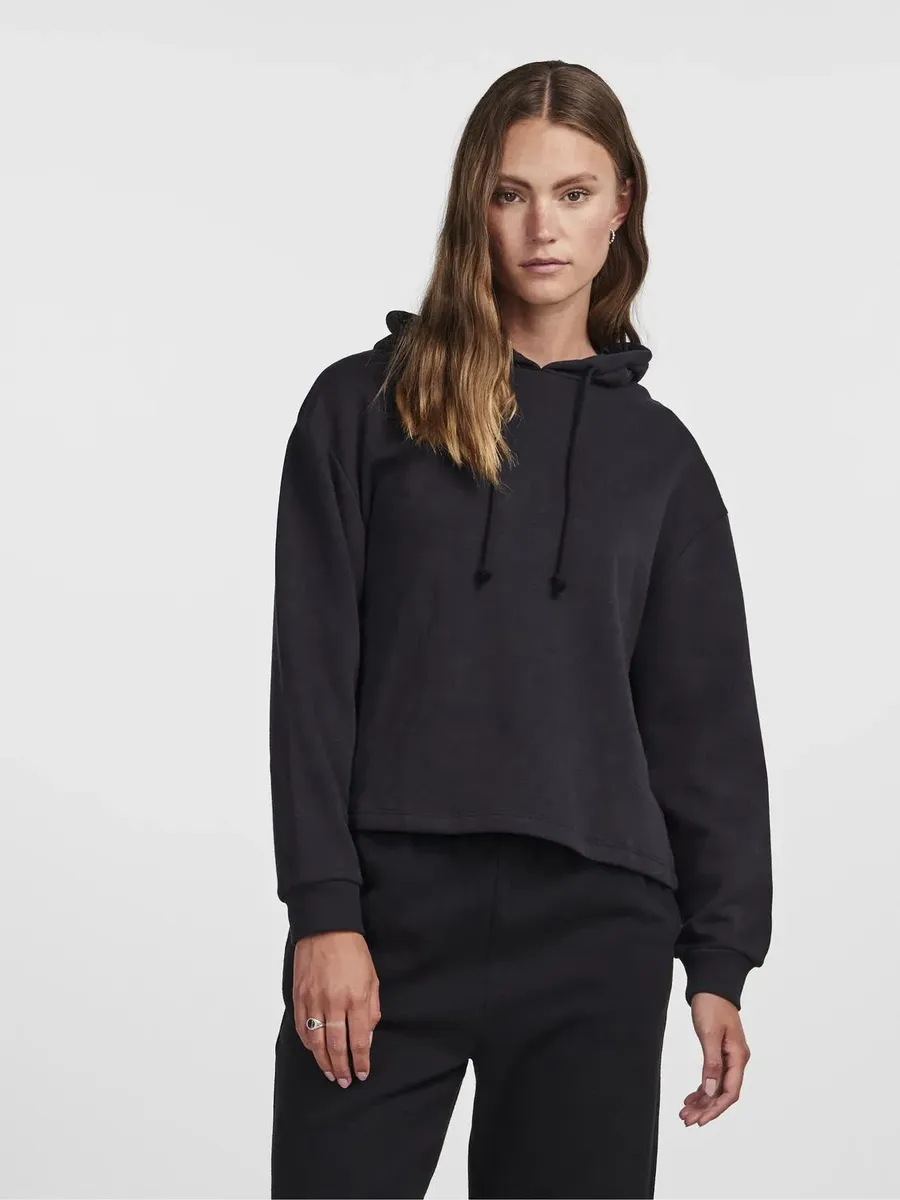 

Толстовка с капюшоном "PCCHILLI LS HOODIE NOOS BC" Pieces, черный