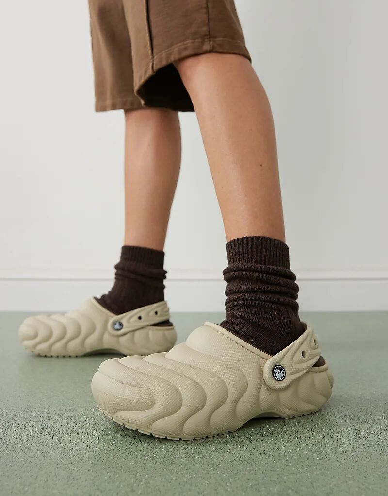 Сабо Crocs unisex classic lined overpuff in moth