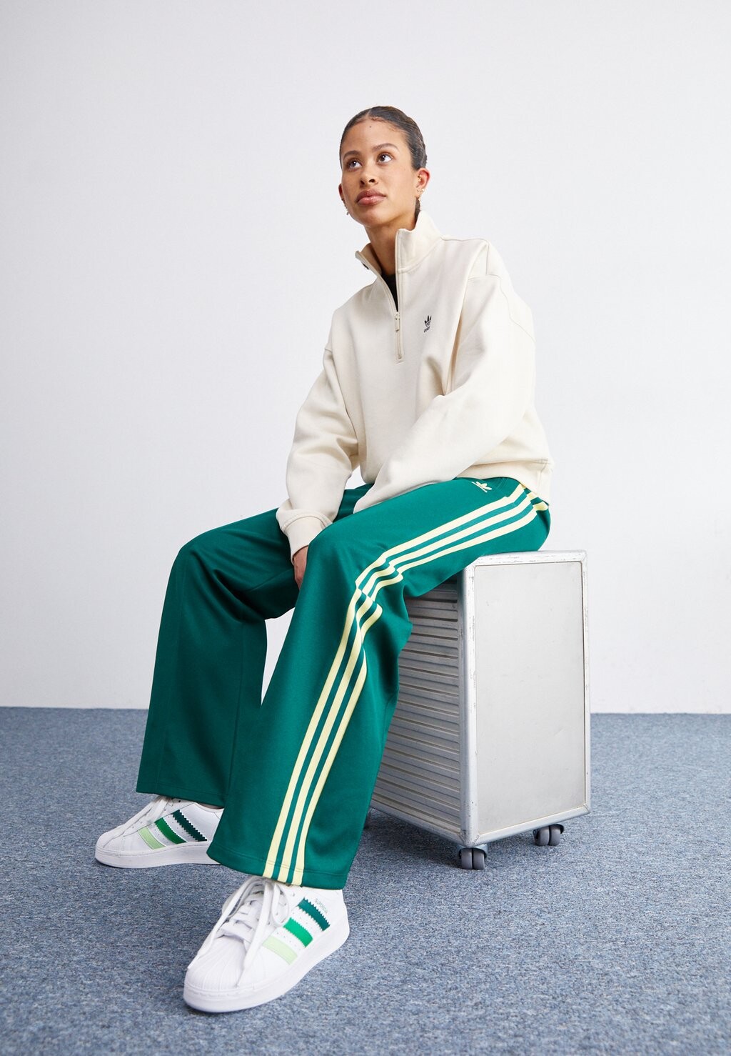 Спортивные брюки Beckenbauer adidas Originals, цвет collegiate green — фото 4