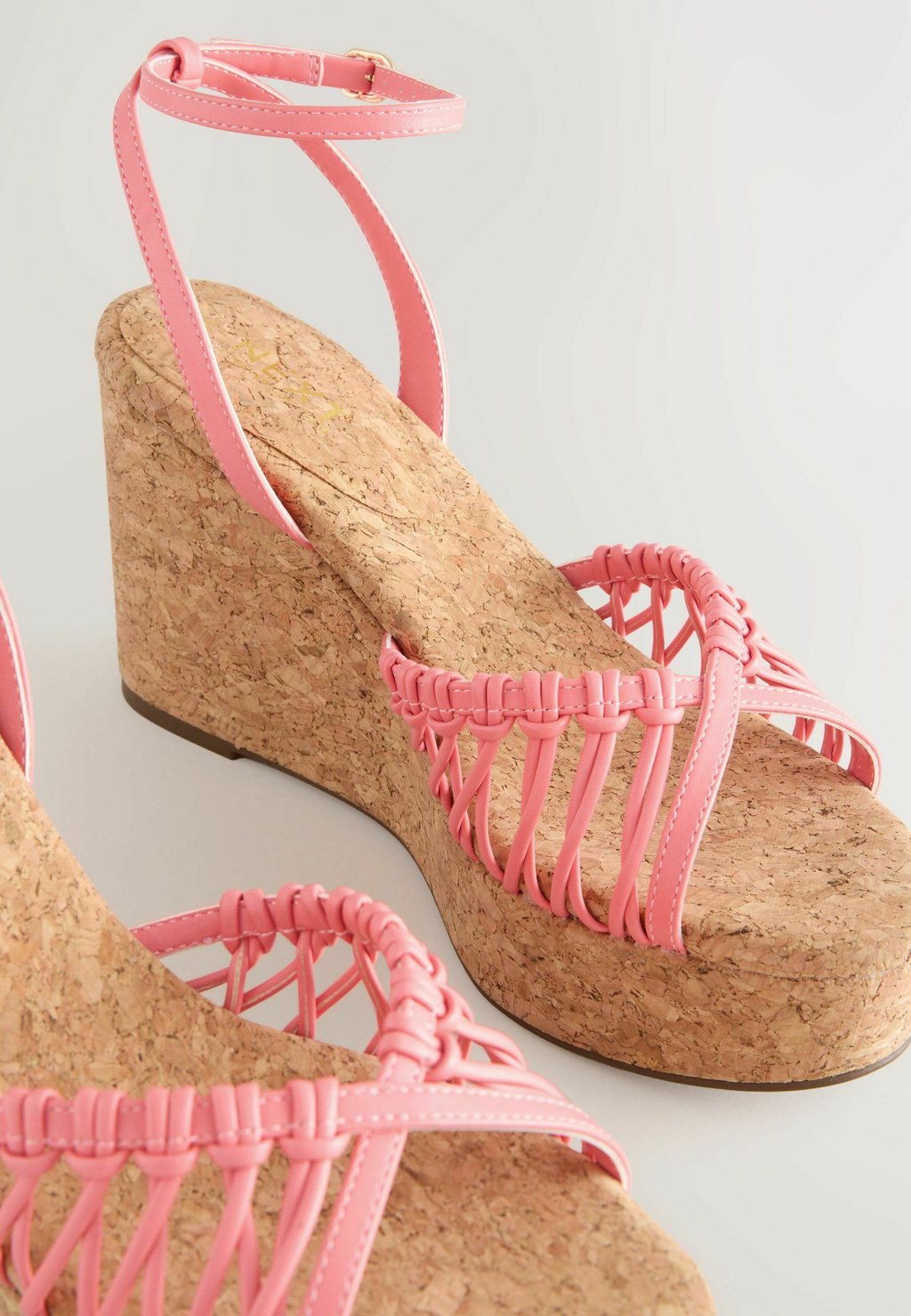 Босоножки на танкетке REGULAR FIT - FOREVER COMFORT TOE WEAVE DETAIL - Platform sandals Next, розовый — фото 4