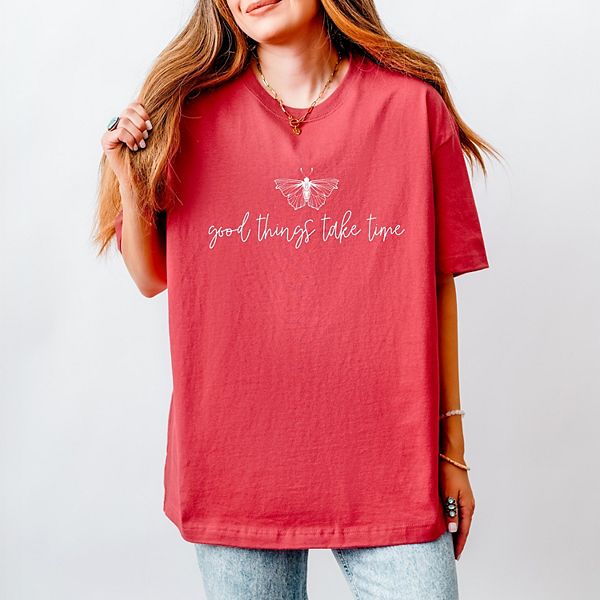 

Футболка Good things take time butterfly Simply Sage Market, Brick, Зеленый, Футболка Good things take time butterfly Simply Sage Market, Brick