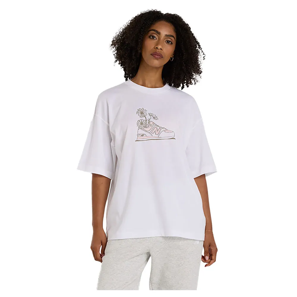 

Футболка с коротким рукавом New Balance Oversized Flower T-Shirt, белый