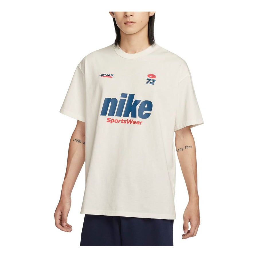 

Футболка Nike Sportswear Premium Essentials Graphic T-shirt Asia Sizing 'Sail', бежевый