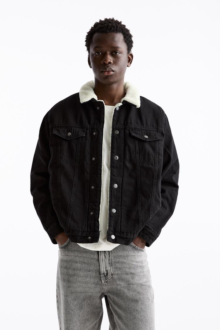 

Джинсовая куртка с воротником из искусственной овчины Pull And Bear, черный