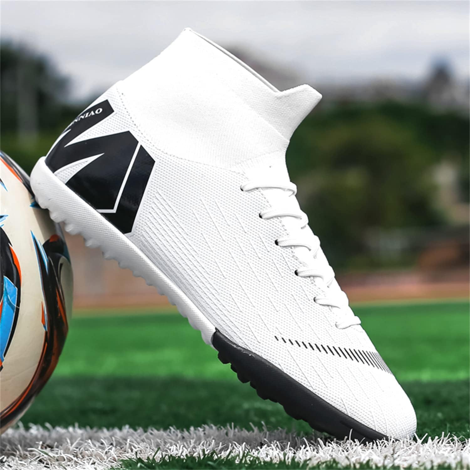 Кроссовки JOSKAA Unisex Soccer Skeak легкие, дышащие, не скользят и амортизируют, а The Youth high top Indoor Lawn Training Hard Bottom TF/AG, белый — фото 4