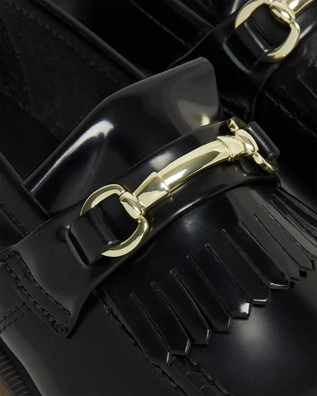Dr. Martens Adrian Snaffle Гладкие кожаные лоферы-килти, цвет Black — Polished Smooth — фото 3