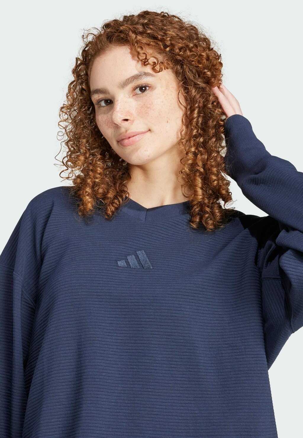 

Свитер All Szn V Neck adidas Sportswear, синий
