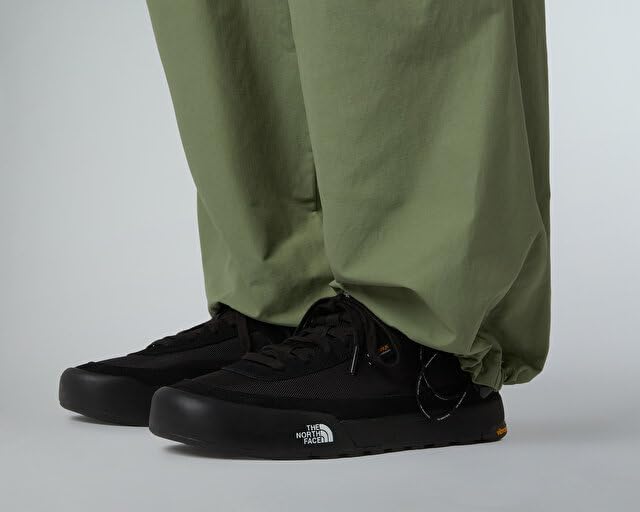 Кроссовки The North Face Clyffe для мужчин и женщин - повседневная обувь на каждый день, черный — фото 2