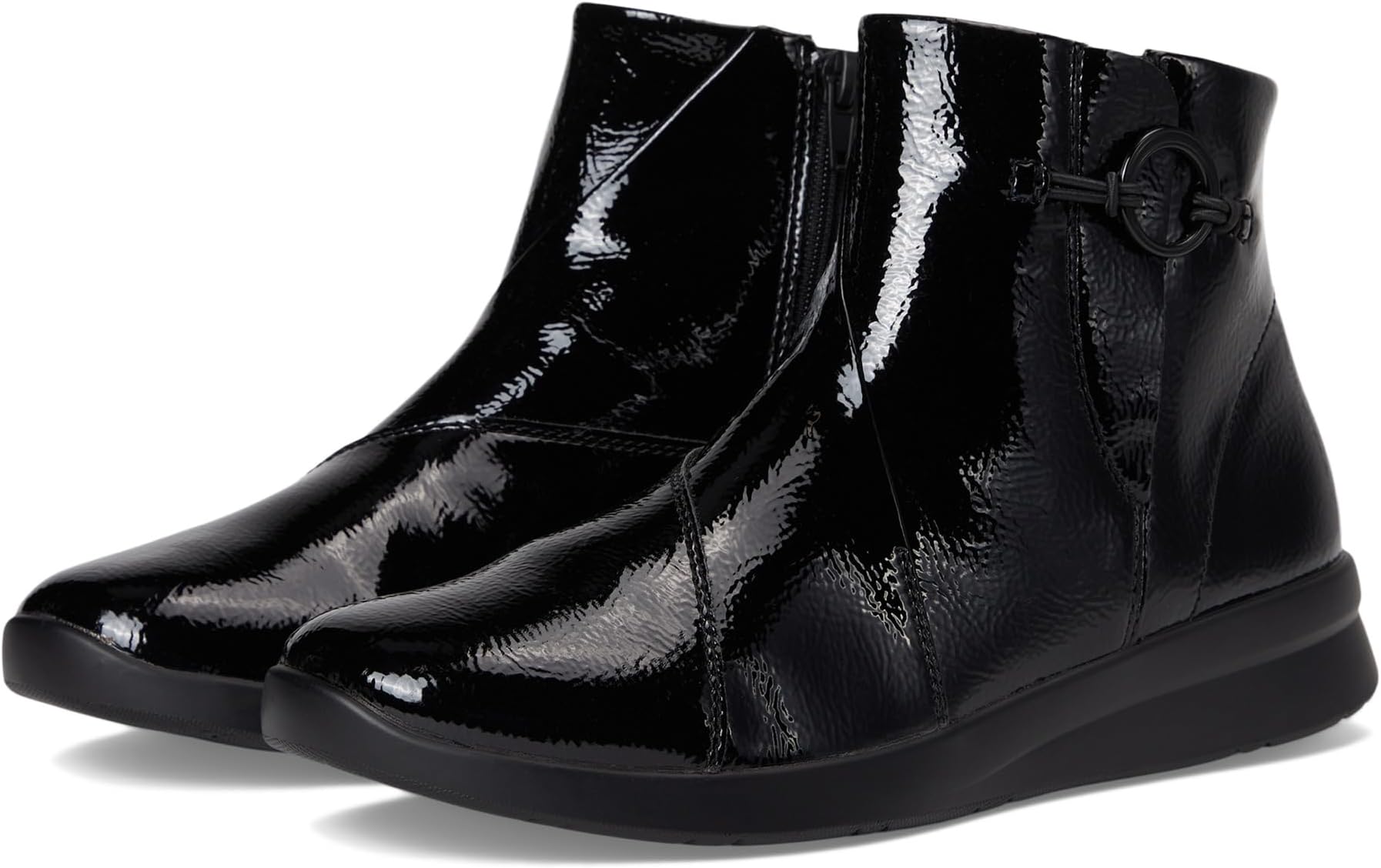 Ботинки Clarks Women's Ellowyn Deva, Black Crinkle Patent Synthetic