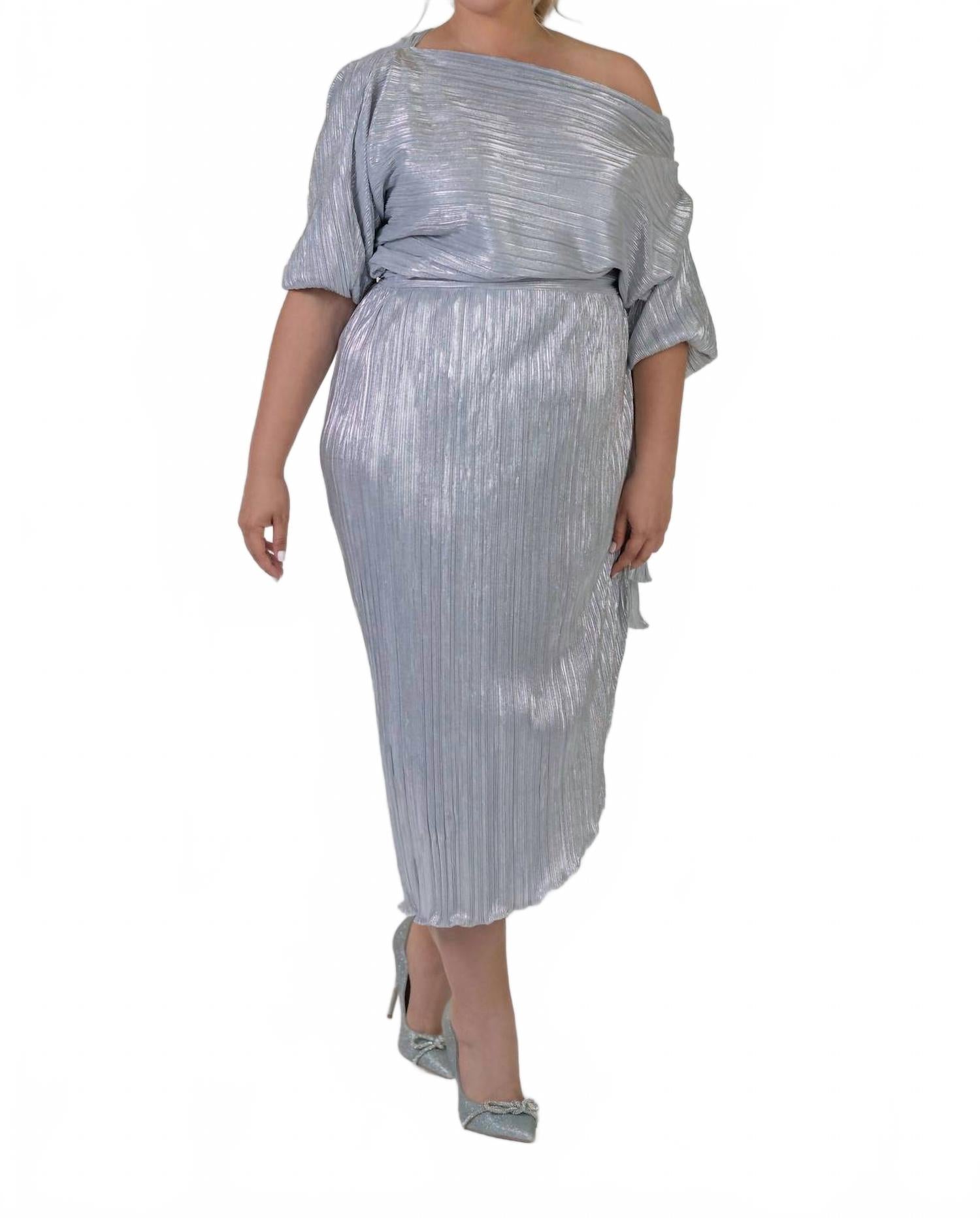 

Плиссированная юбка-саронг Jaspre Plus в серебристом цвете Never fully dressed